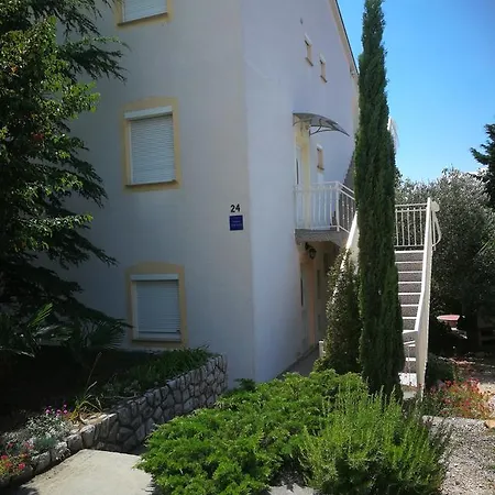 Studio 15823a * Novi Vinodolski